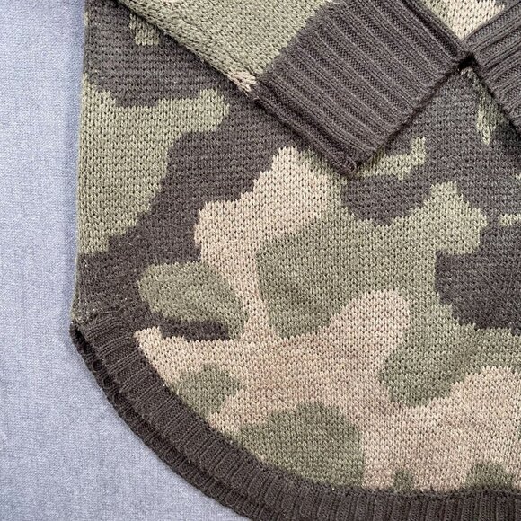 Arizona Jean Co. Camo Print Knit Crewneck Sweater Medium Womens Pullover - Picture 7 of 11